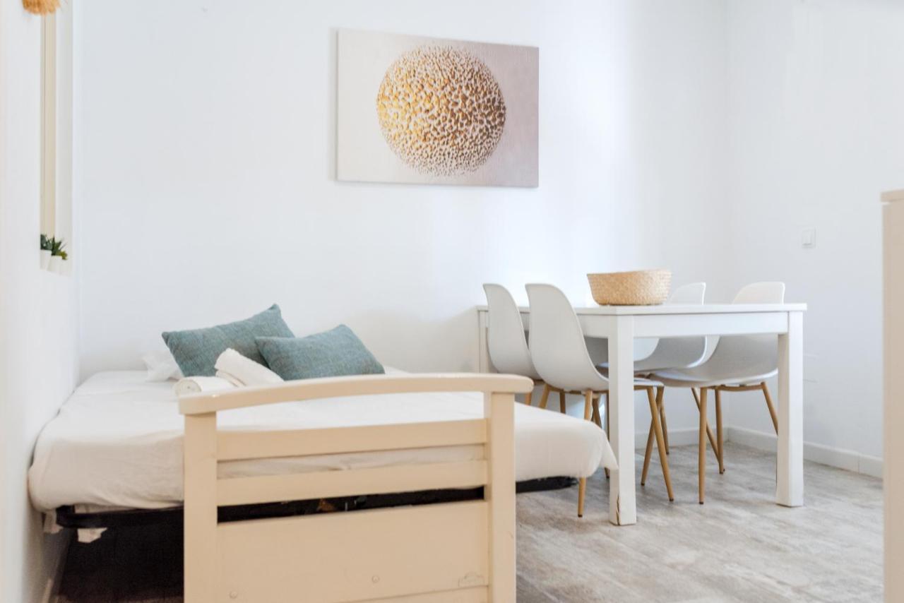 Apartamentos Verdera Es Pujols Bagian luar foto