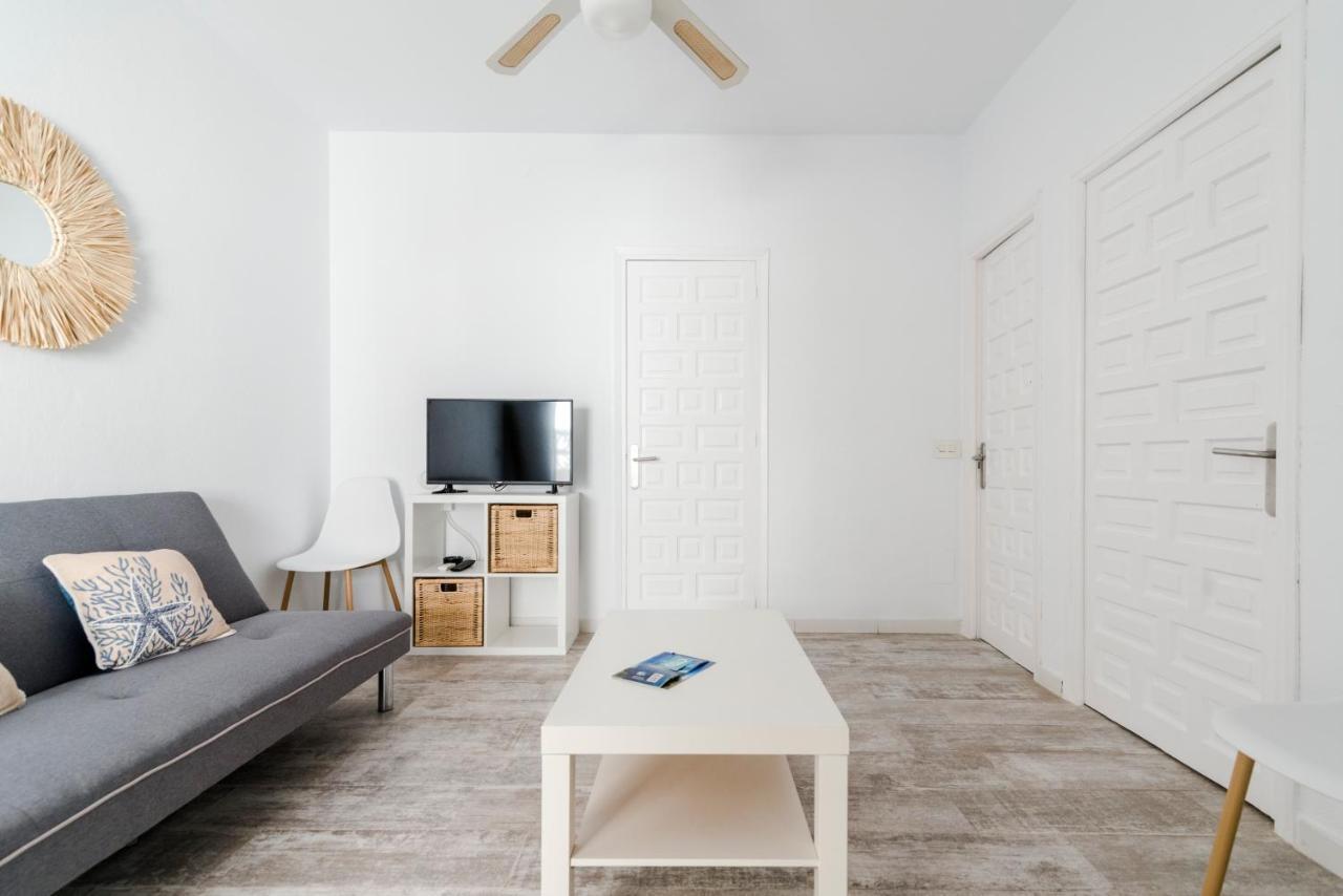 Apartamentos Verdera Es Pujols Bagian luar foto