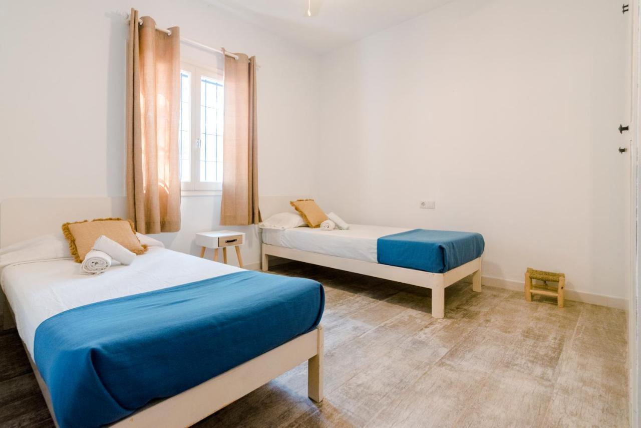 Apartamentos Verdera Es Pujols Bagian luar foto